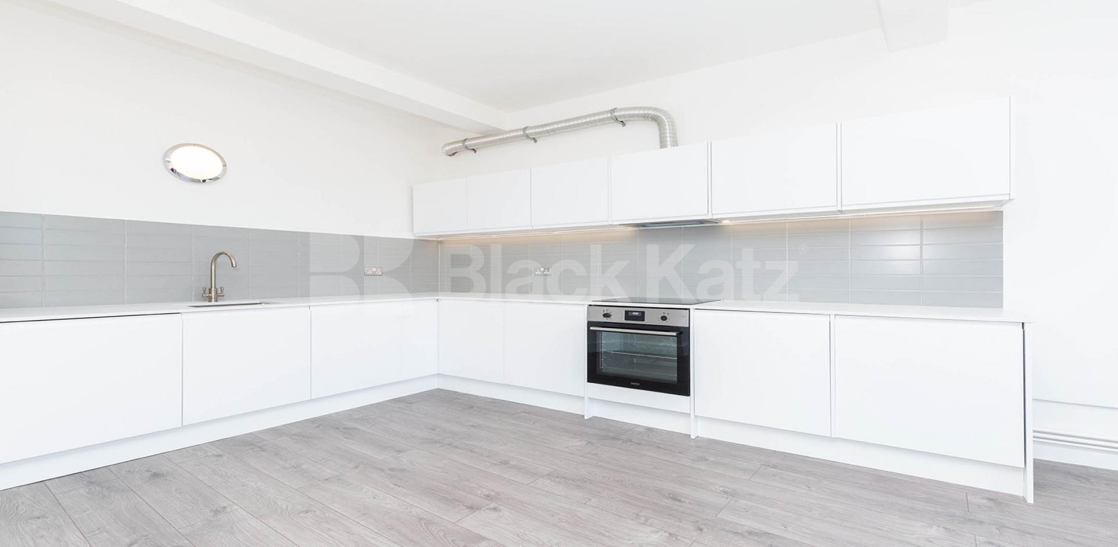 			2 Bedroom, 1 bath, 1 reception Apartment			 SPRINGFIELD HOUSE LOFTS-TYSSEN STREET, DALSTON/HAGGERSTON